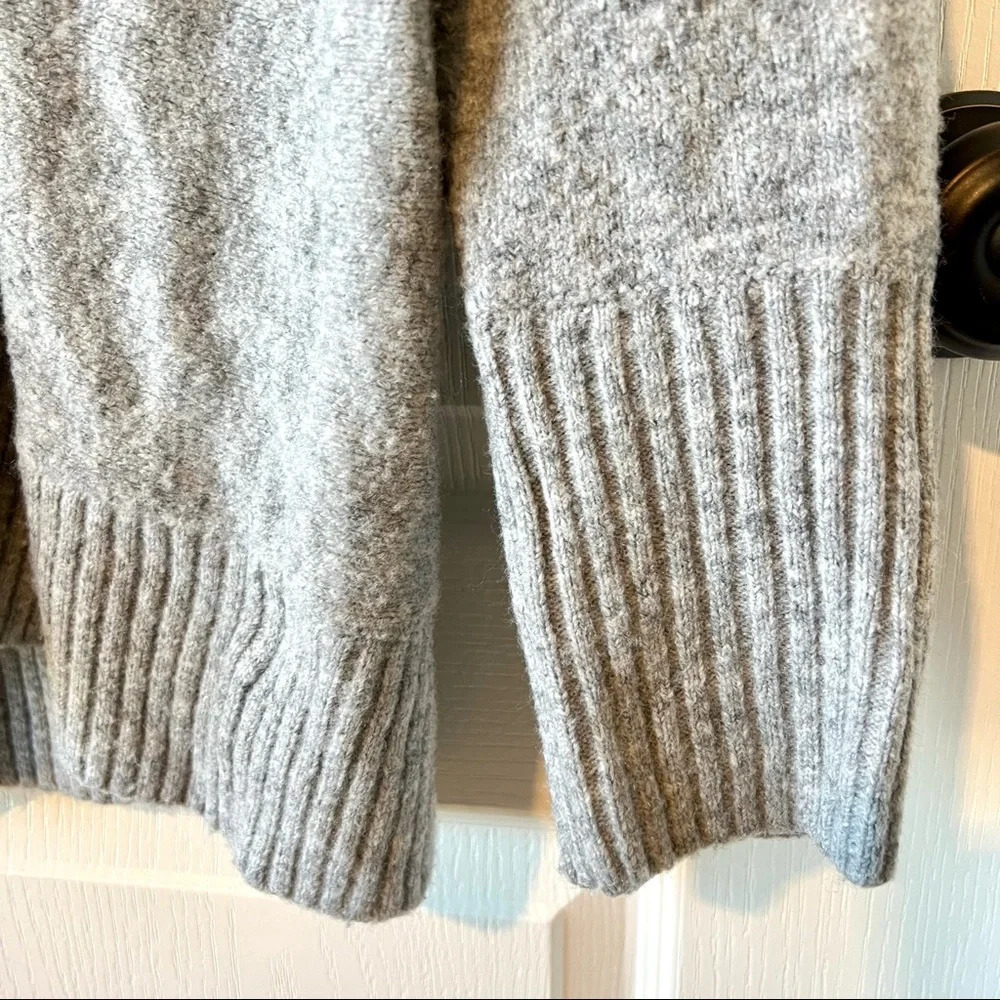 CYNTHIA ROWLEY Wool Blend V-Neck Oversized Sweater—SZ. Small